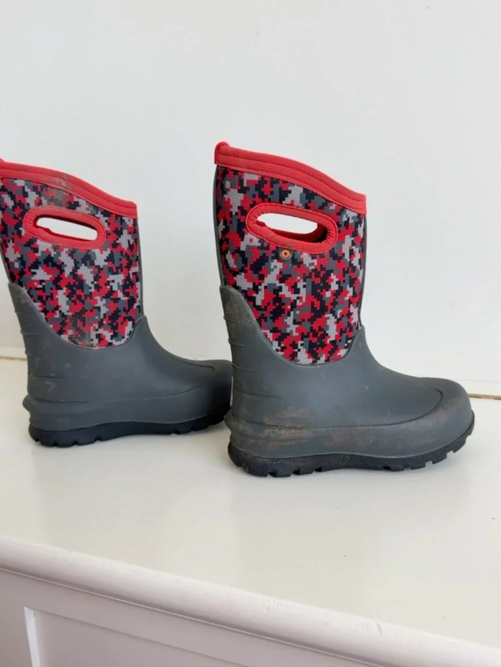 BOGS Kids Size 11 Waterproof Insulated Winter Snow Boots Gray Red (Orangish)